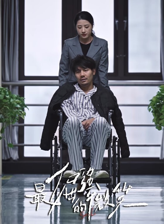 衝浪小哥现榨男汁多姿势爆肏男同_好多汁水 - 深夜电影